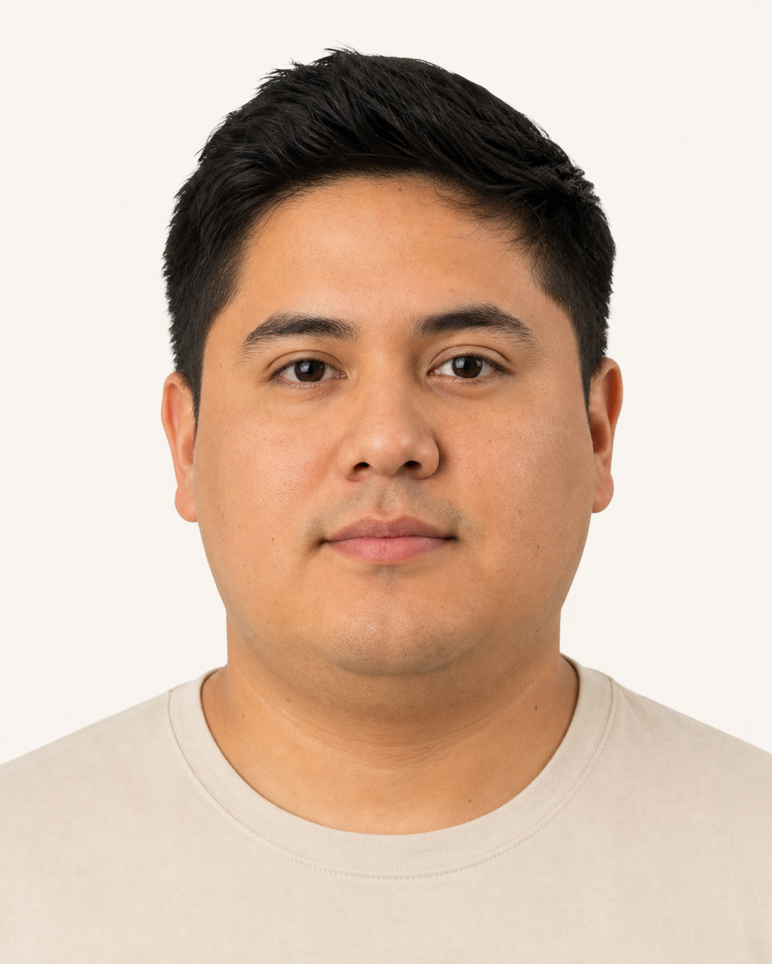 Round face shape example portraits showing soft, compact, wider, and fuller-cheek variations: Soft wider round face shape