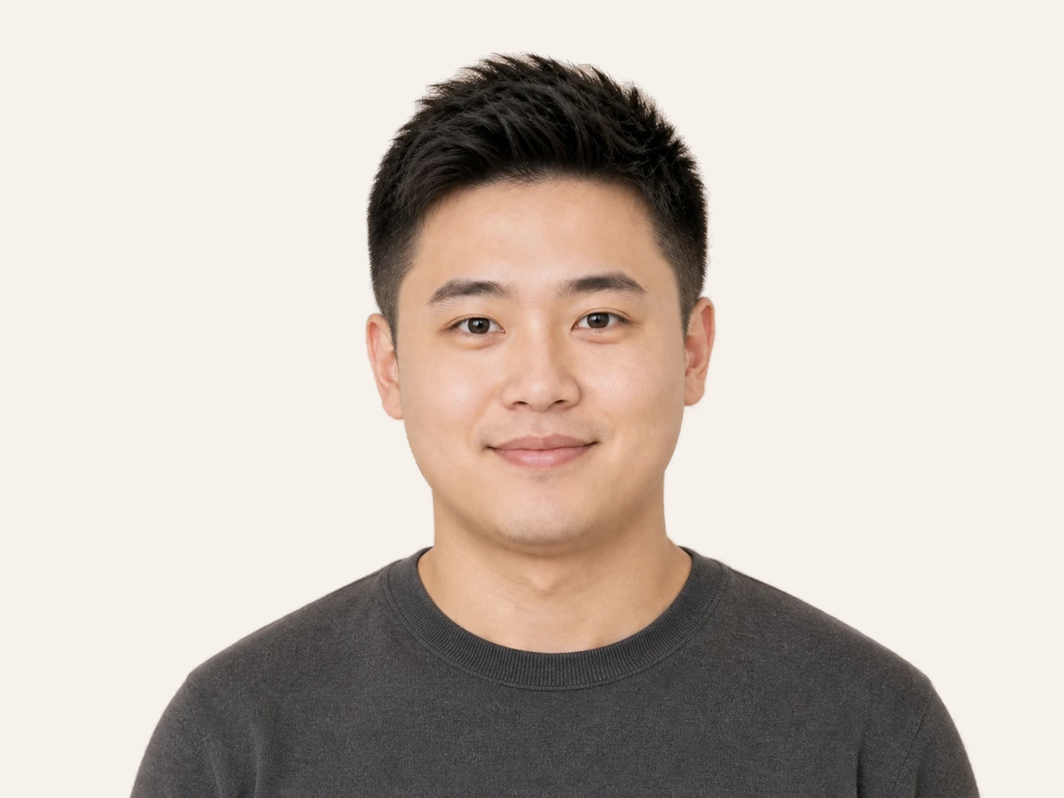 Tapered Crop with Height hairstyle for round face