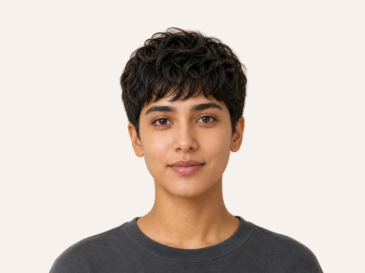 Textured Fringe hairstyle for oval face