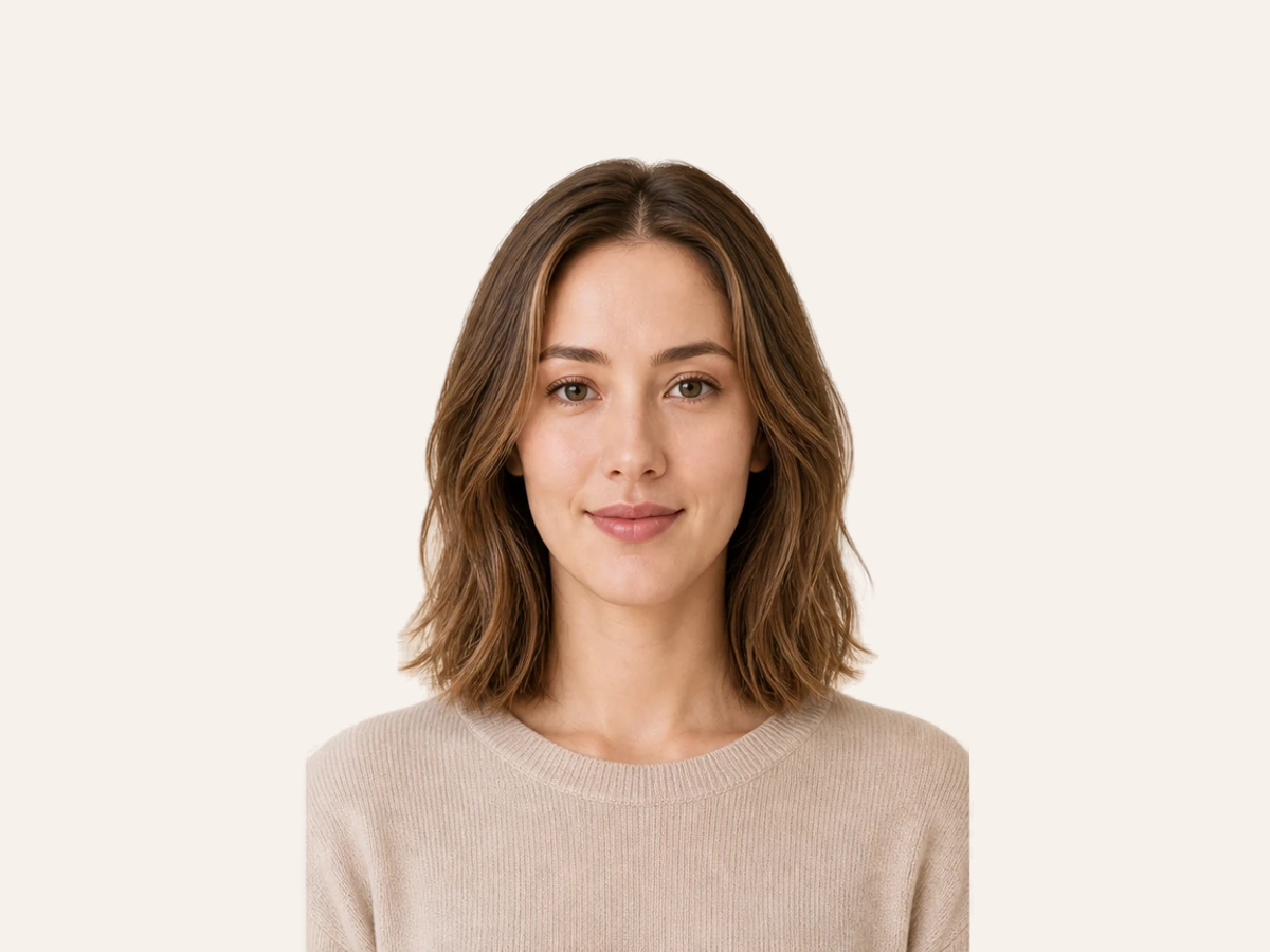Textured Lob hairstyle for oblong face