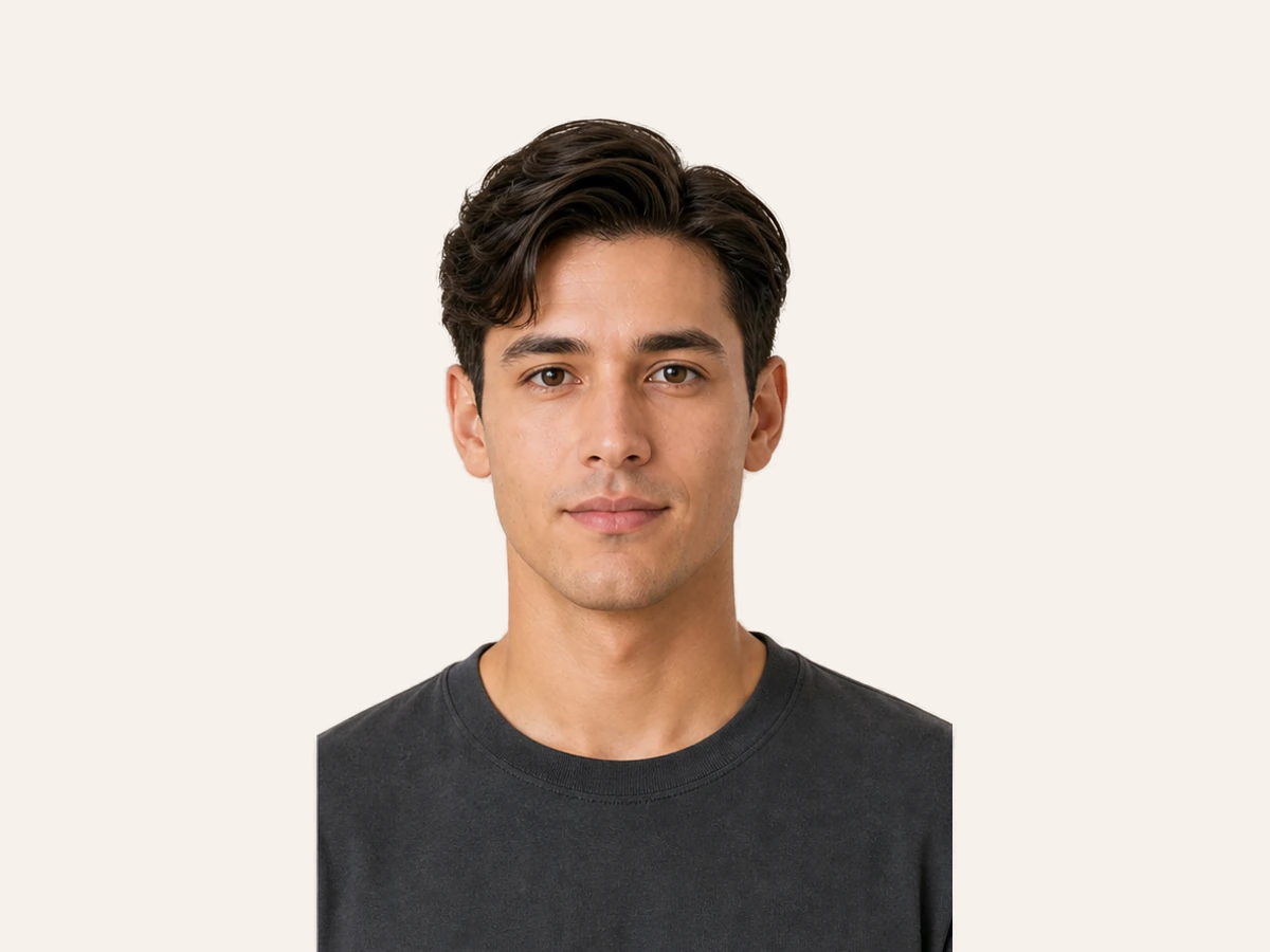 Textured Side Part hairstyle for square face